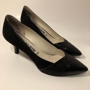 Anne Klein iFlex Pointed Toe Classic Black Pumps